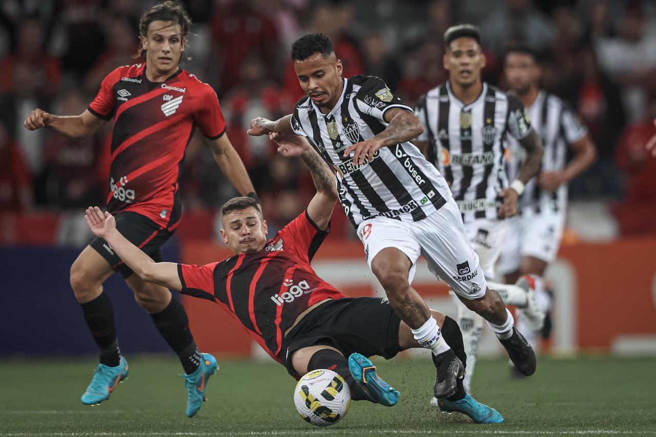 Atlético-MG x Athletico-PR: onde assistir ao Brasileirão neste domingo -  Placar - O futebol sem barreiras para você