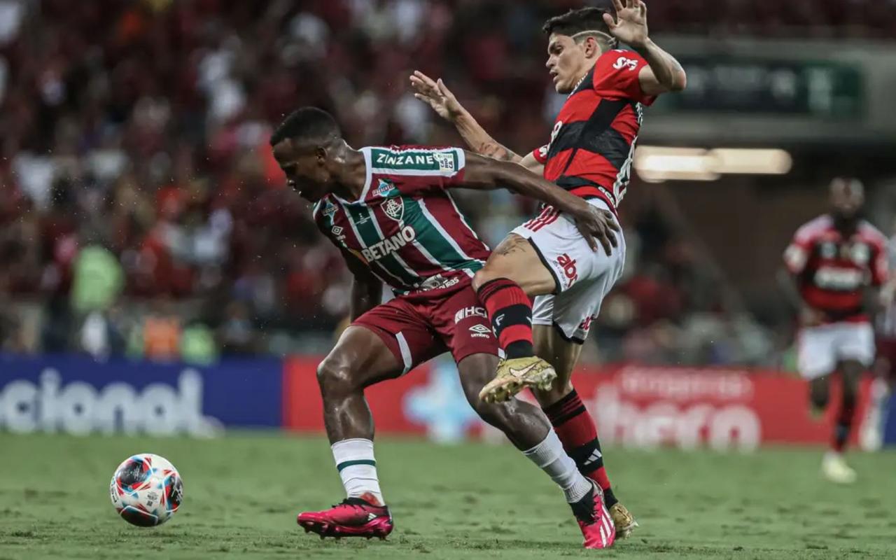 Fluminense vs Flamengo, 02h00 ngày 24/06