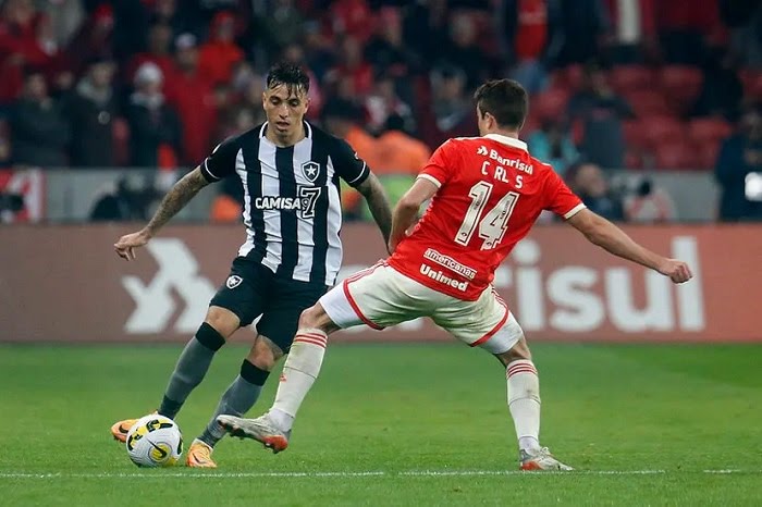 Botafogo vs Internacional, 04h30 ngày 21/07