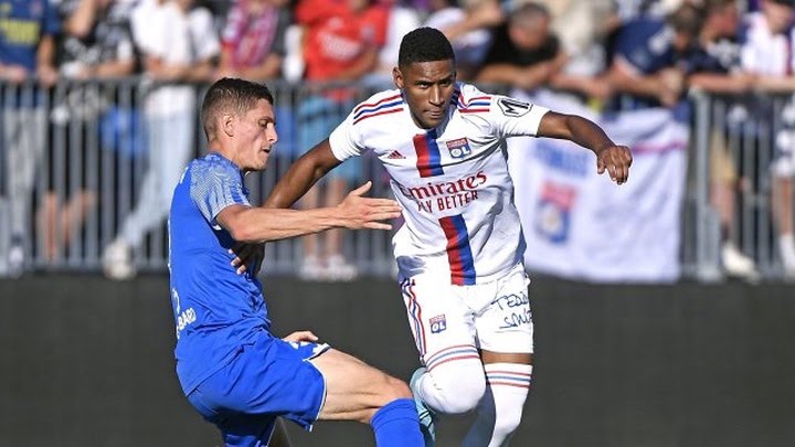 Lyon vs Auxerre, 21h00 ngày 27/10
