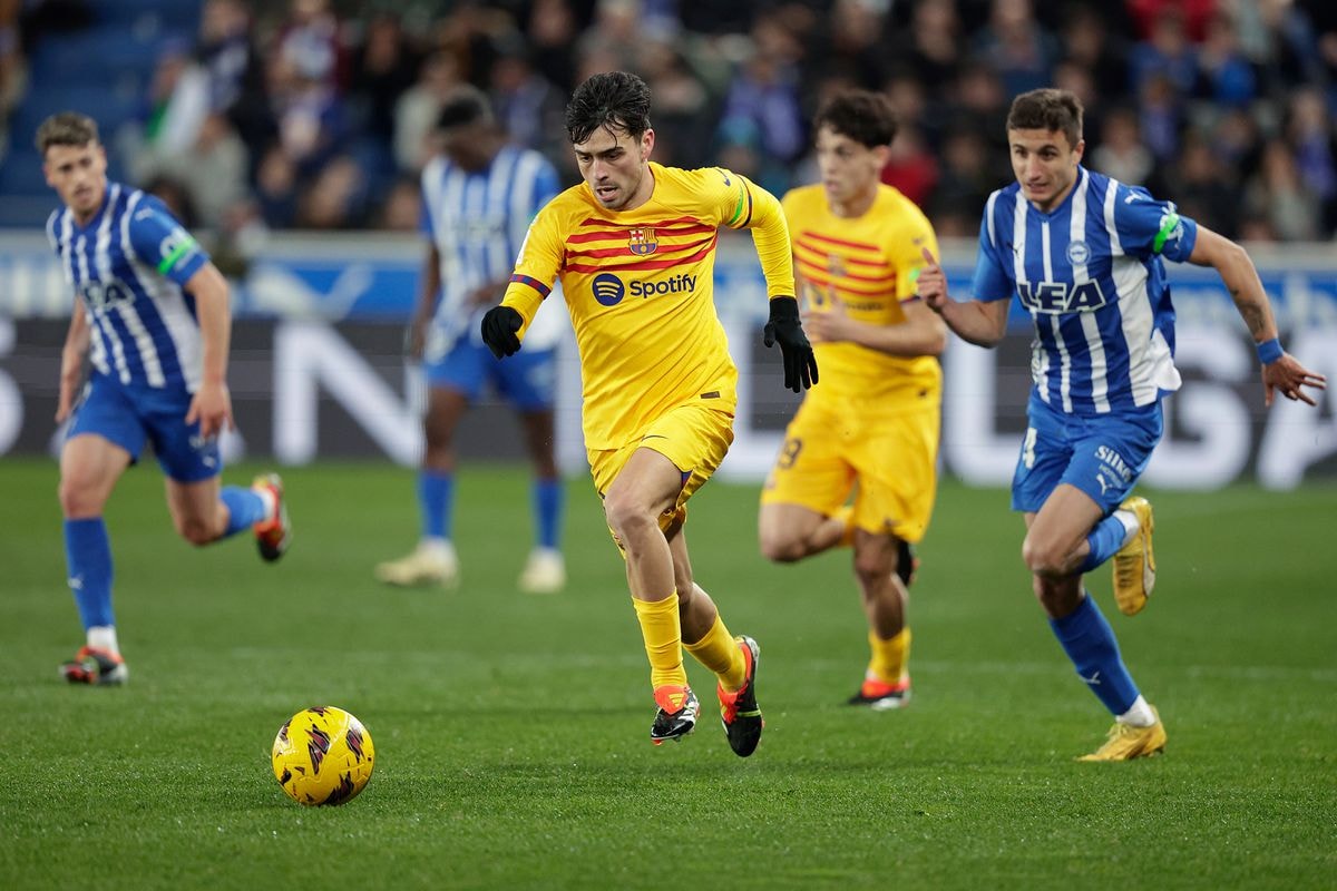 Nhận định, dự đoán Alaves vs Barcelona: Thắng phủ đầu