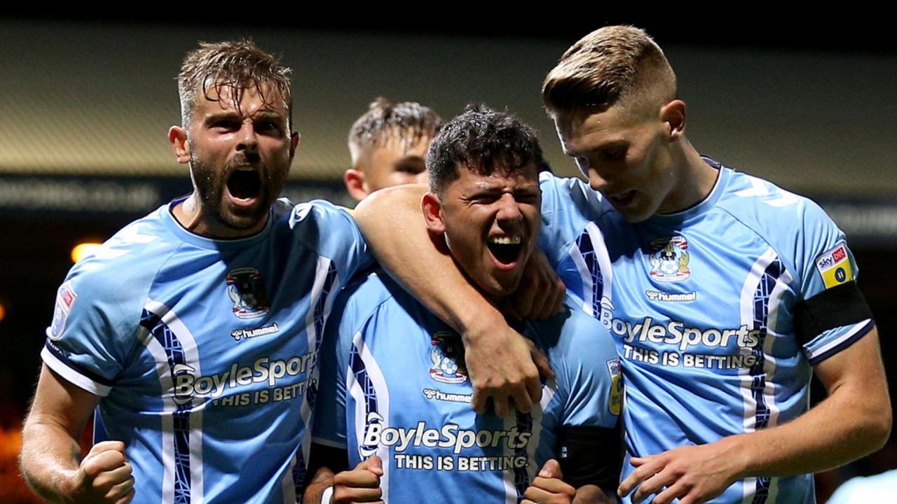 Luton Town 2-2 Coventry: Sky Blues battle back twice to earn point | Football News | Sky Sports