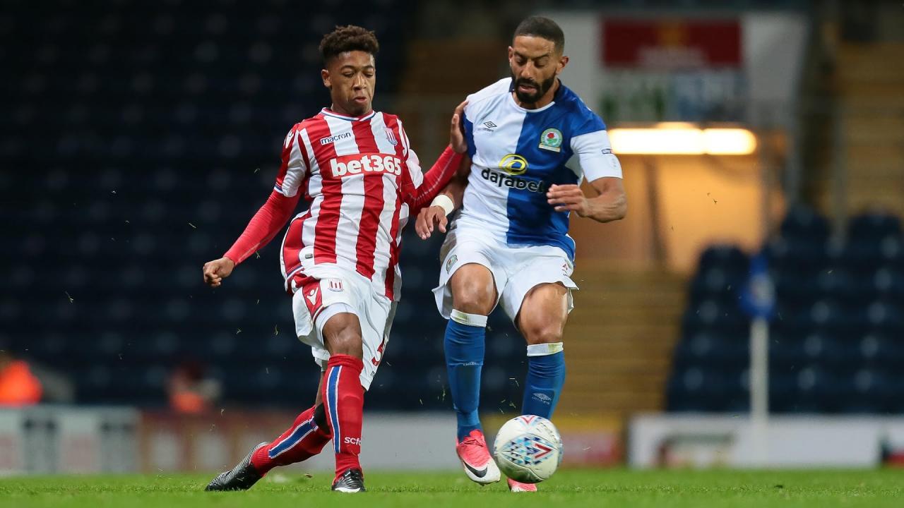 Blackburn vs Stoke, 02h45 ngày 07/11