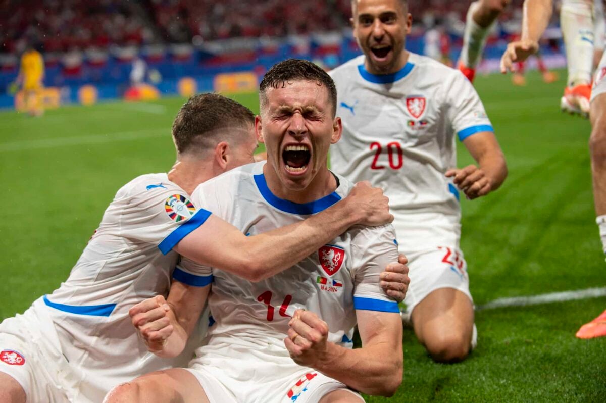 Bị Séc cầm hòa, Georgia giành điểm đầu tiên tại EURO 2024