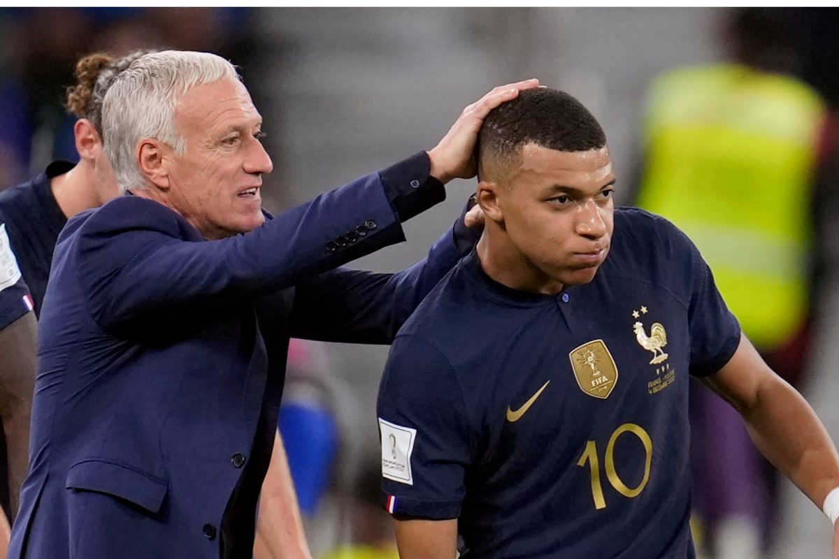 HLV Deschamps 'chấp' tuyển Anh ngăn chặn Mbappe