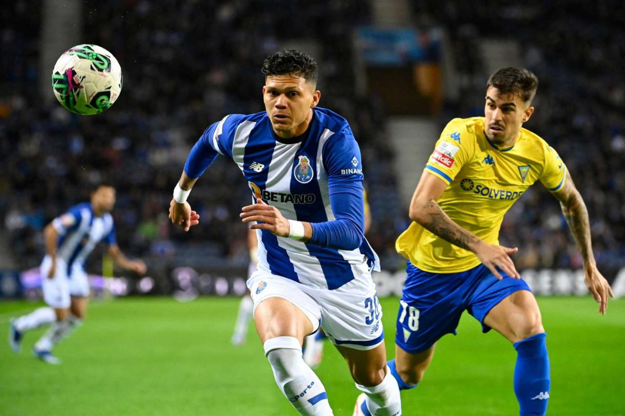 Estoril surpreendeu e venceu o F. C. Porto no Dragão