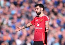 MU thoát thua sau cuộc đối thoại trong phòng thay đồ