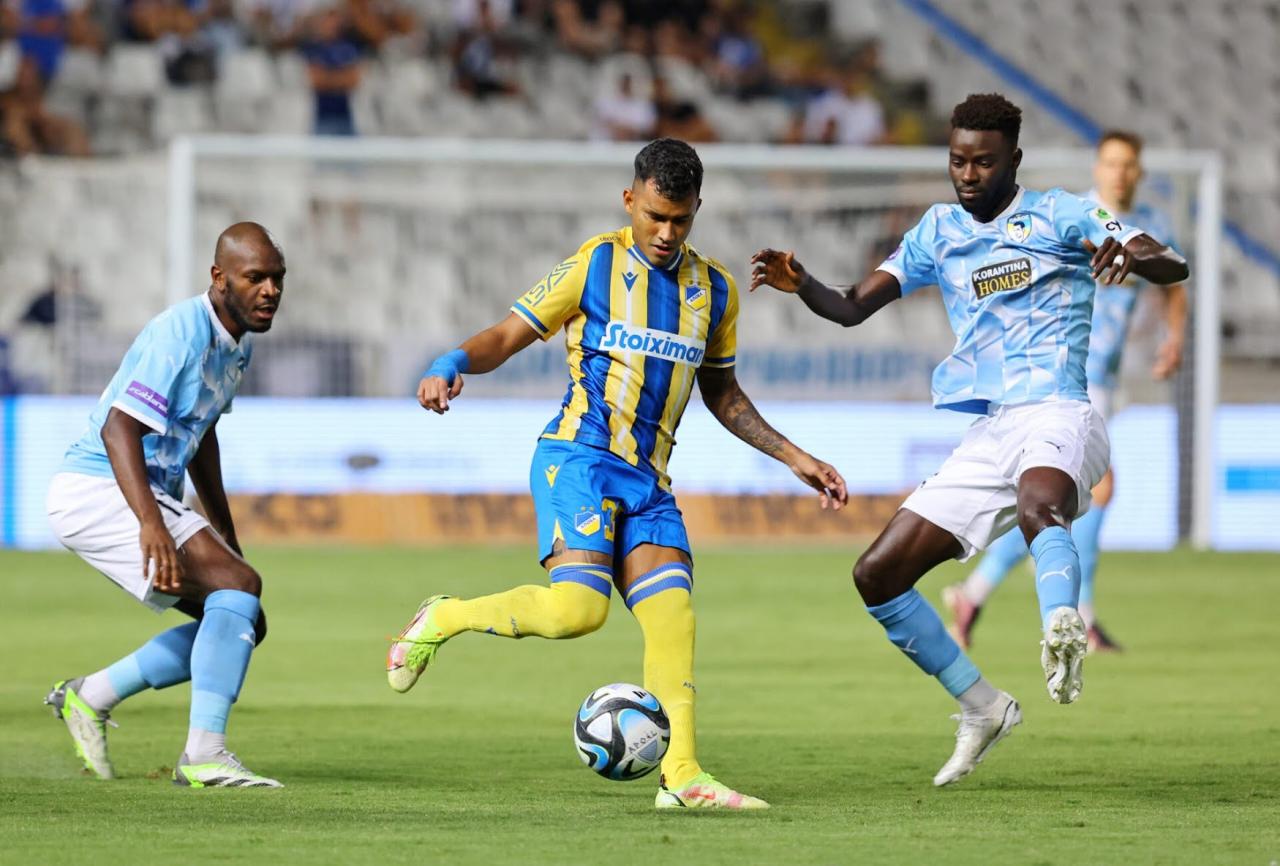 APOEL vs Pafos, 00h00 ngày 25/02