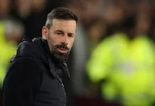 Van Nistelrooy có nguy cơ bị sa thải