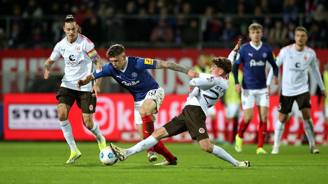 Kiel vs St. Pauli, 20h30 ngày 12/04