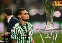 Antony đối diện làn sóng chỉ trích