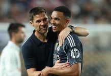 Real mang một sức sống mới dưới thời Alonso Alonso lần đầu áp dụng sơ đồ 3 trung vệ.