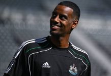 Newcastle chơi lớn với Alexander Isak Newcastle sẽ tưởng thưởng cho Isak mức lương hậu hĩnh