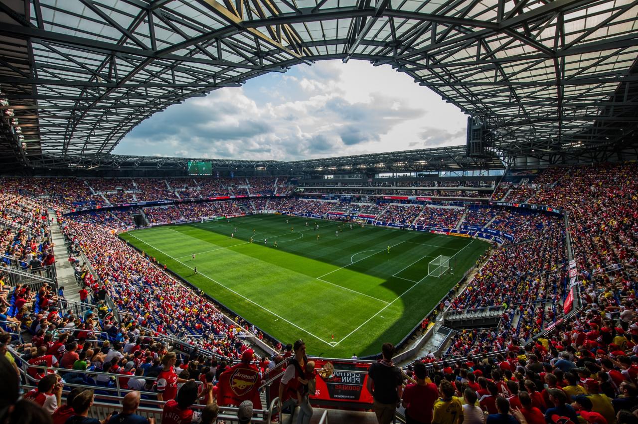 Red Bull Arena là một trong những sân bóng đẹp và hiện đại nhất của Đức.