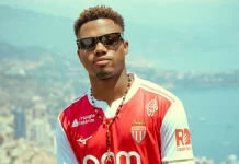 Fati chia tay Barcelona