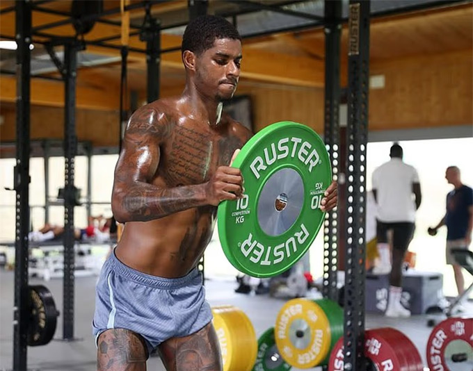Rashford gửi thông điệp mạnh mẽ bắng hình ảnh tập luyện sau khi bị Amorim gạch tên