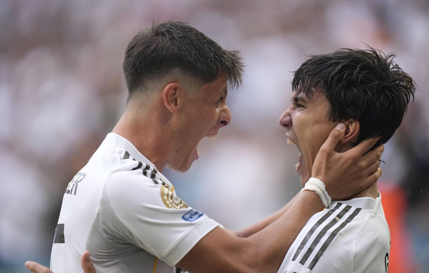 HLV người TBN đánh giá rất cao Guler và Garcia (Ảnh: FIFA)