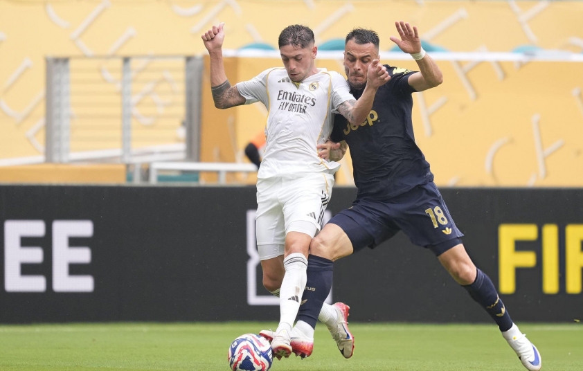 Valverde hoạt động không ngừng nghỉ trong trận này (Ảnh: NBC)