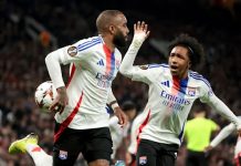 Lyon ở lại Ligue 1 Lyon ở lại Ligue 1