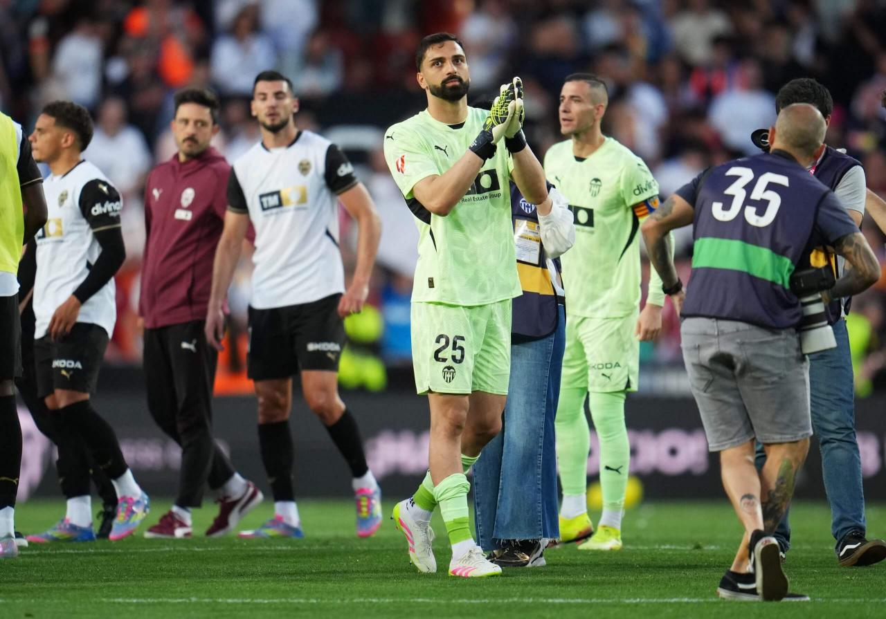 Phong độ của Mamardashvili tại Valencia ở mùa trước không ấn tượng bằng như ở ĐT Georgia