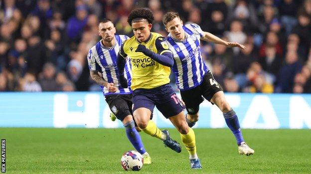 Sheffield Wednesday 1-1 Bolton Wanderers: Owls extend unbeaten run to 23  games - BBC Sport
