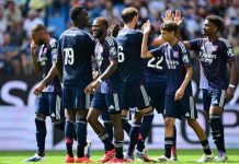 Lyon đã thoát khỏi viễn cảnh phải xuống hạng Lyon đã thoát khỏi viễn cảnh phải xuống hạng.