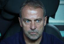 Hansi Flick bày tỏ sự không hài lòng với màn trình diễn của Barcelona