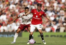 Mount gây khó khăn cho hàng thủ Arsenal