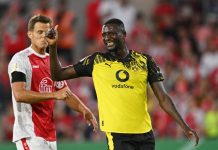 Tiền đạo của Dortmund gây bất ngờ