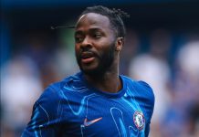 Sterling khó trụ lại Chelsea