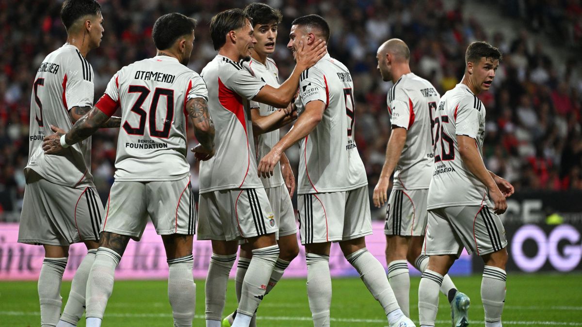Ligue des champions - 3e tour de qualifications : Battu par le Benfica  (0-2), Nice est déjà mal en point - Eurosport