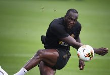 Lukaku dính chấn thương Napoli lo sốt vó Romelu Lukaku scores four goals on Inter Milan debut | Football News | Sky Sports