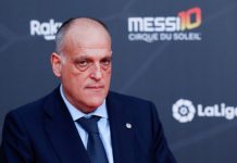 Javier Tebas đang bị phe Barcelona tố cáo