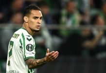 Antony tịt ngòi trước Levante