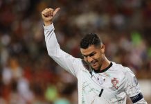 Ronaldo vượt mặt Messi