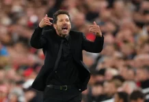 Simeone bị đuổi khỏi sân ở trận gặp Liverpool