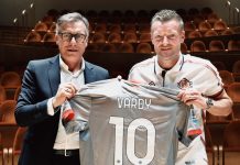 38 tuổi Vardy vẫn được săn đón