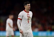 Lewandowski mất hút trong trận đấu gặp Hà Lan