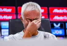 Fenerbahce phản bội Mourinho
