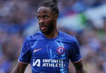 Sterling quyết không rời Chelsea