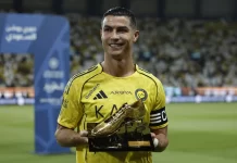 Ronaldo trở thành tỷ phú bóng đá