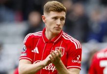 Nottingham Forest hét giá Anderson