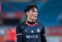 Bùi Tiến Dũng chấn thương nặng, phải rời sân bằng cáng