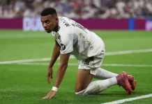 Barcelona đối phó Mbappe