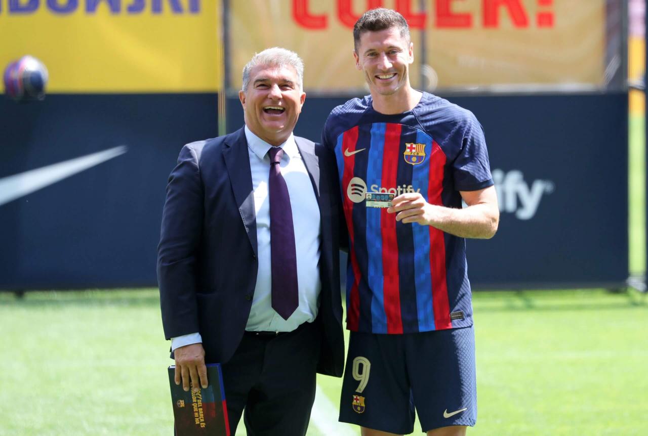 Chủ tịch Joan Laporta đã kích hoạt các đòn bẩy tài chính để cứu vớt CLB trong ngắn hạn.