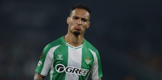 Antony tỏa sáng ở Betis