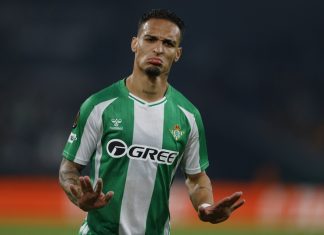 Antony tỏa sáng ở Betis