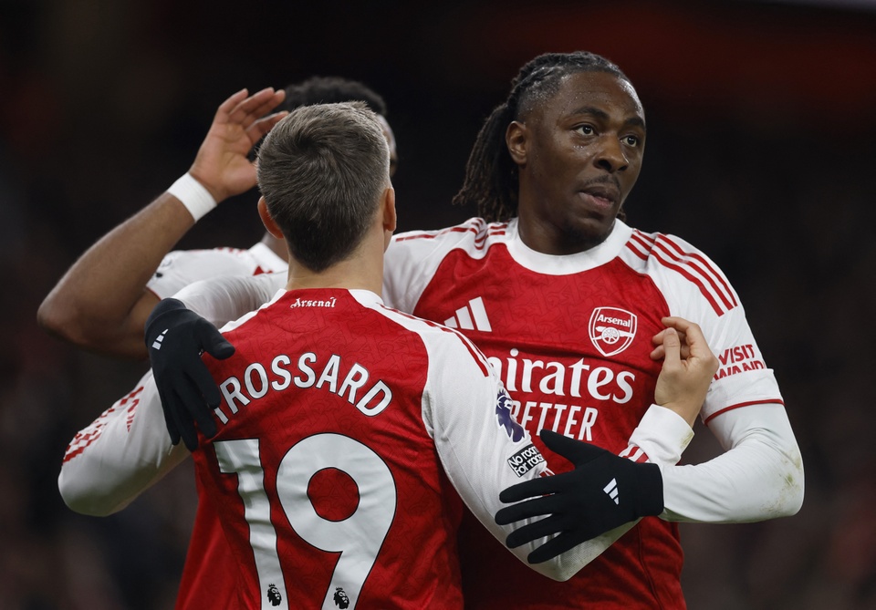 Arsenal cho thấy chiều sâu đội hình đáng sợ