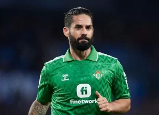 Isco tiếp tục làm bạn với giường bệnh