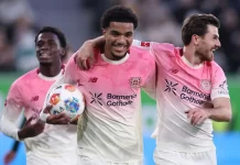 Leverkusen lên nhì bảng Bundesliga